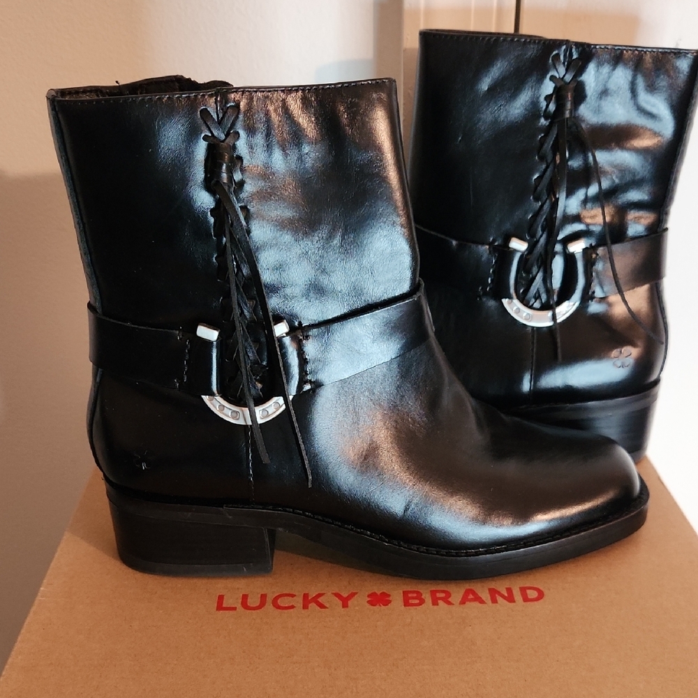 Lucky Brand Glossy Black Ankle Booties